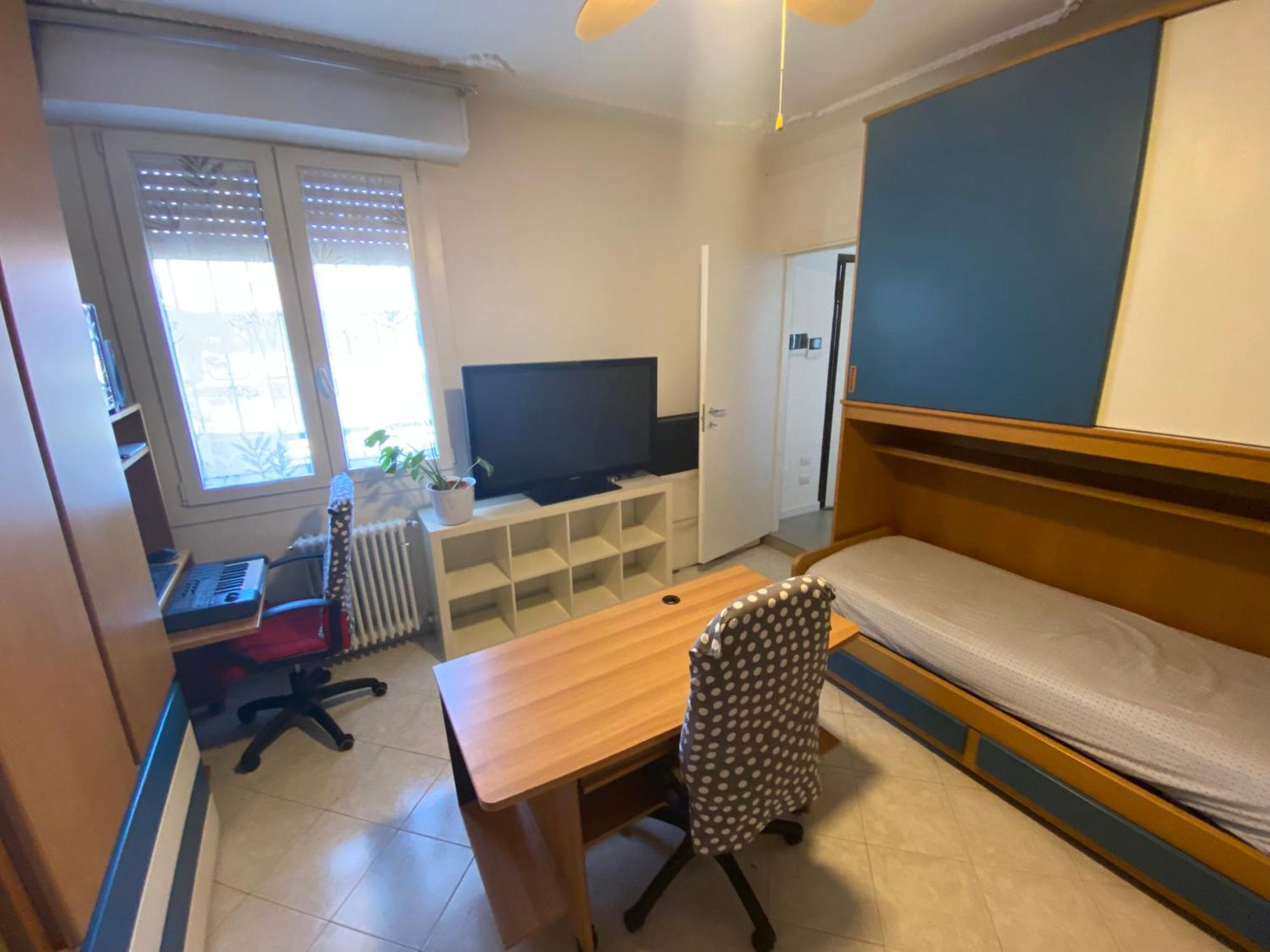 Renovated With Two Single Beds Appartamento Milano